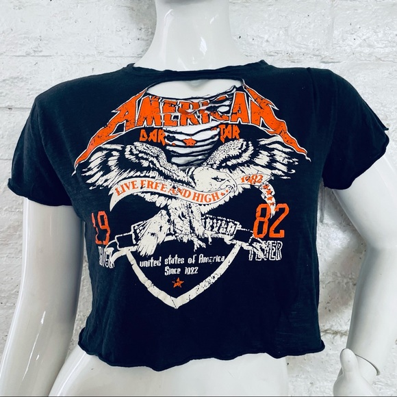 Shirt cropped black starlet. Size L - Picture 1 of 8